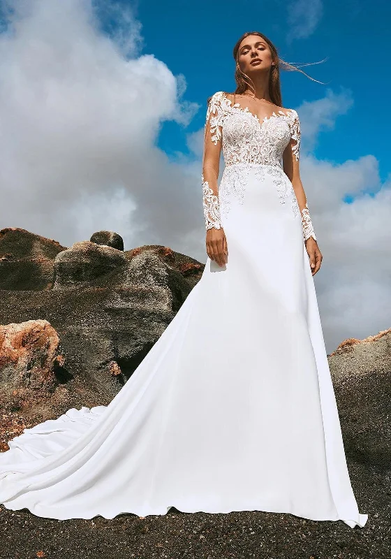 Pronovias Yushan Wedding Dress, IvoryEdwardian Dress