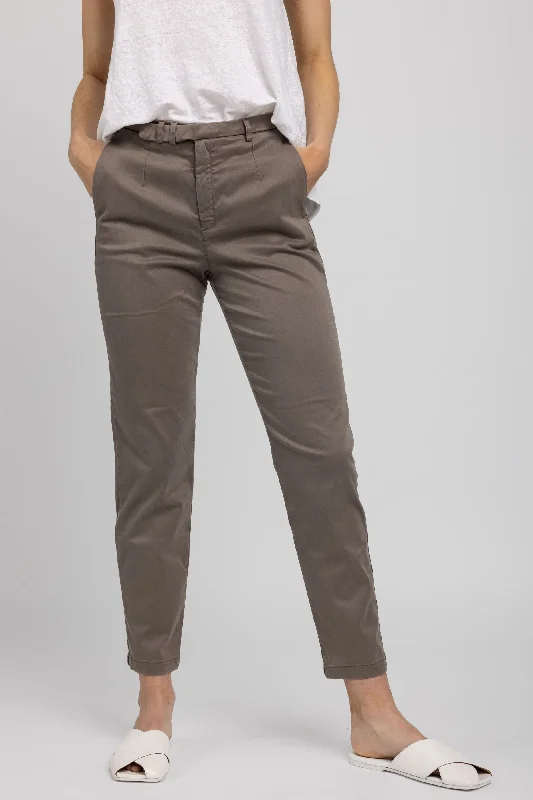 Hiking PantsTrouser Pants in Taupe