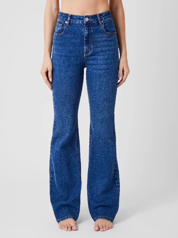 UniqloToms Denim Flared Jeans