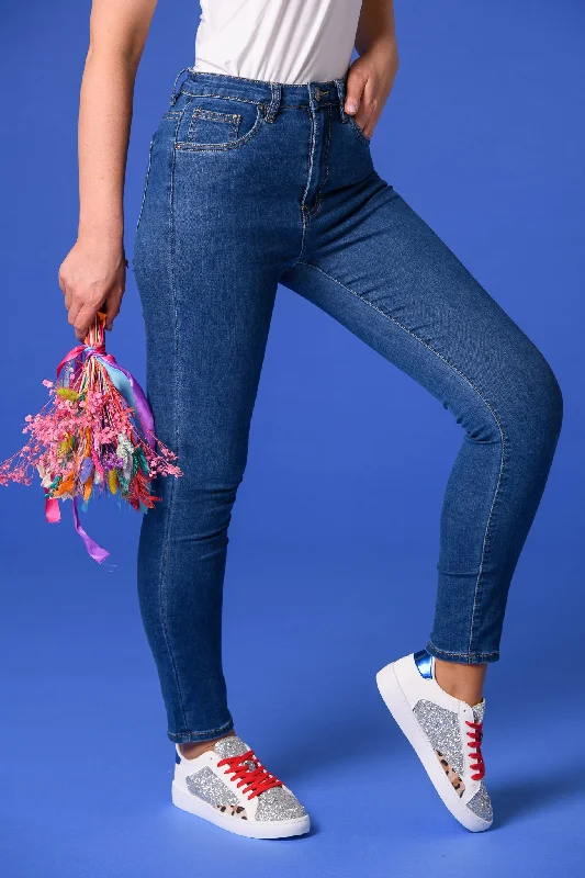 Comfort Denims | Magic Fit | Mid BlueKnit Graphic