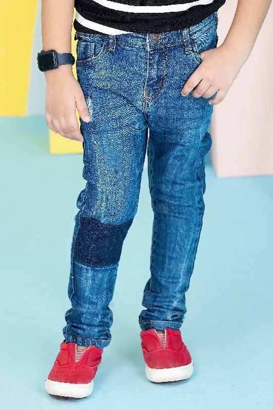 Denim with windbreakerBlue Slim Fit Denim Jeans