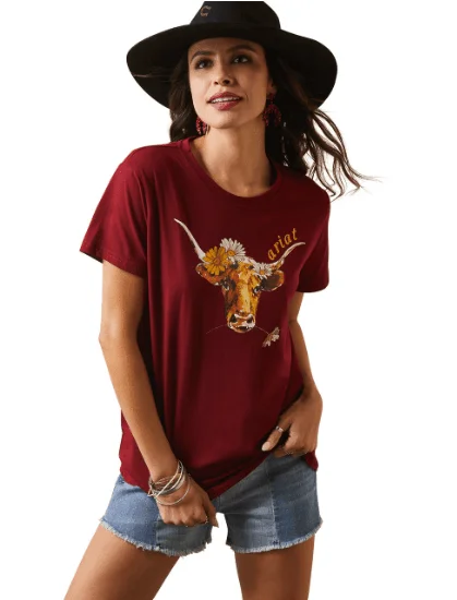 Studded T-ShirtsAriat Women's REAL Daisy Steer Tee 10043757