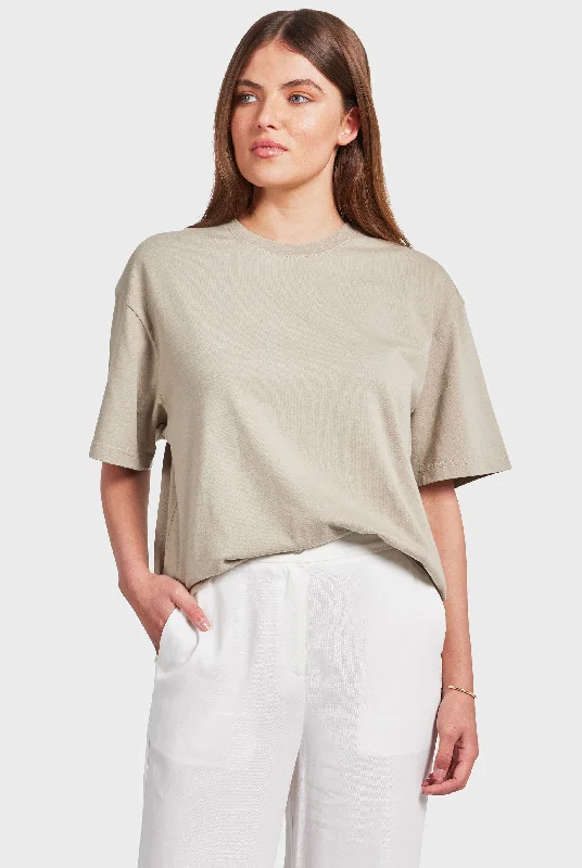 Off-Shoulder T-ShirtsRelaxed Tee